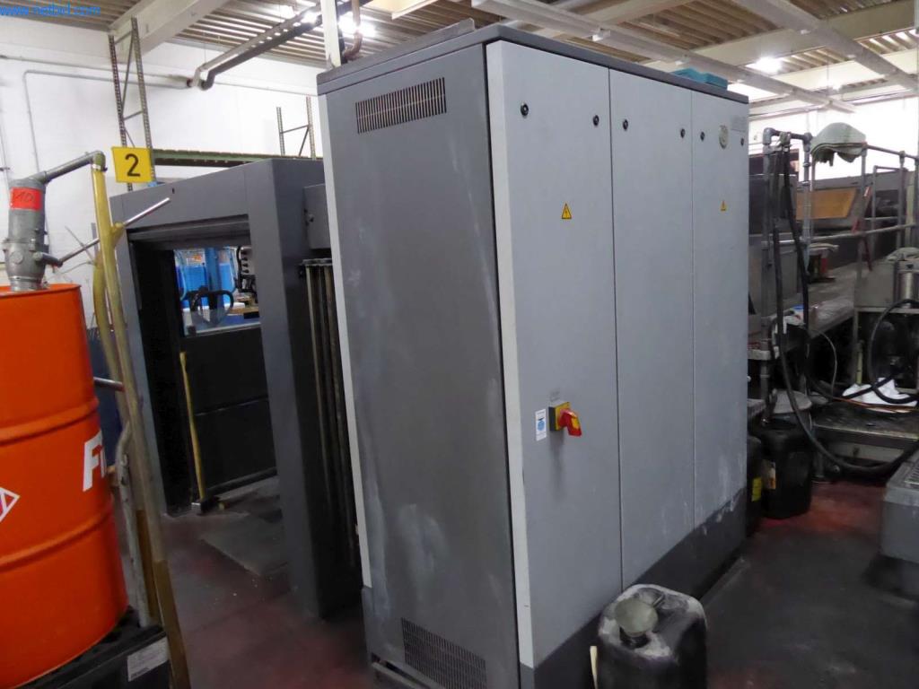 Máquinas e equipamentos numa gráfica-14