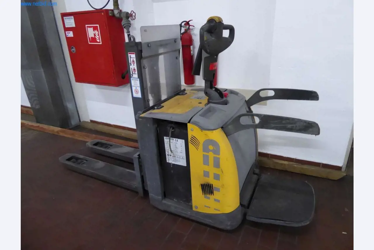 Máquinas e equipamentos numa gráfica-1