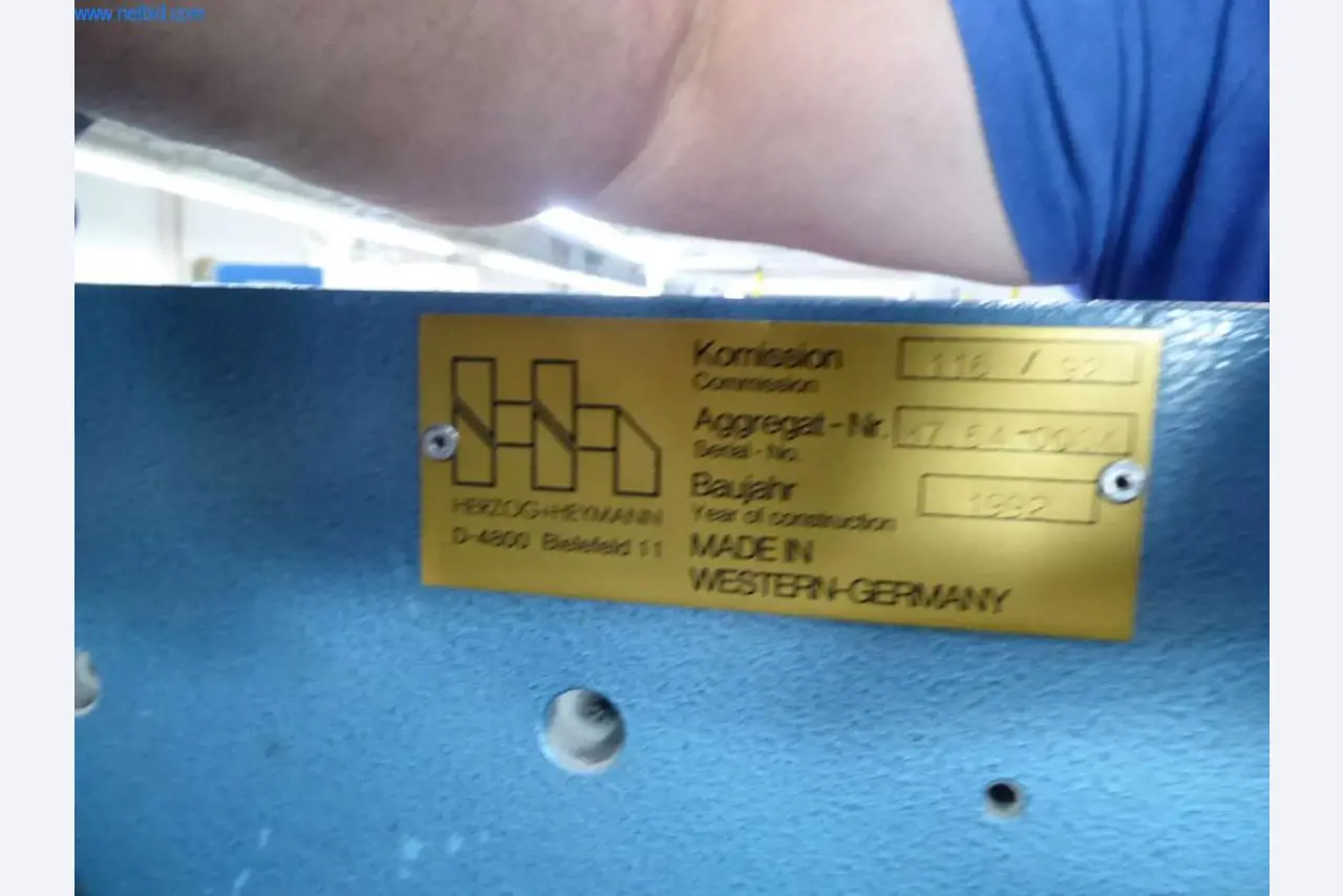 Maschinen und Ausstattung einer Druckerei-10