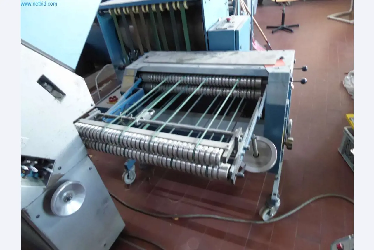 Maschinen und Ausstattung einer Druckerei-4