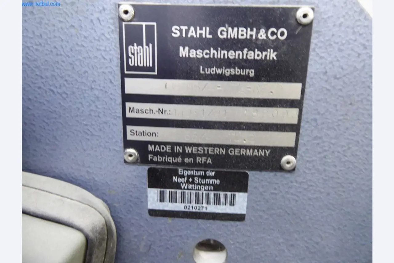 Maschinen und Ausstattung einer Druckerei-4