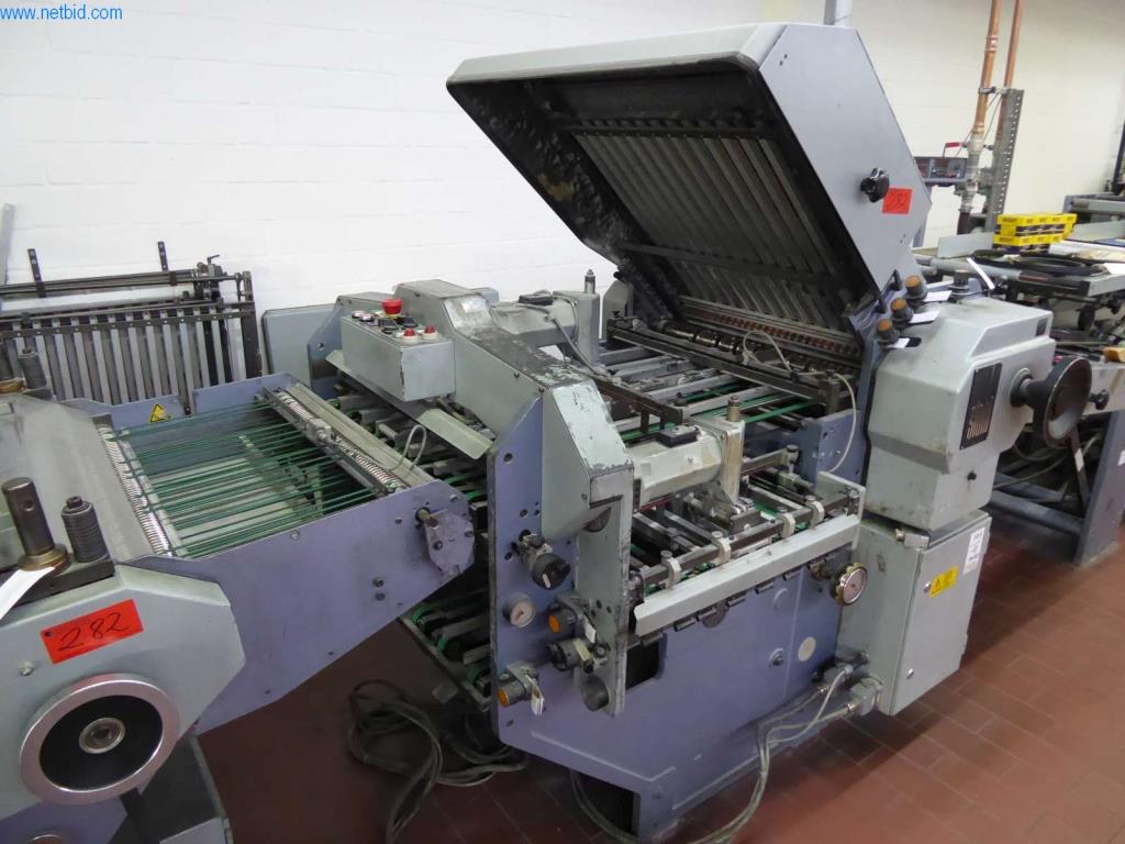 Máquinas e equipamentos numa gráfica-5