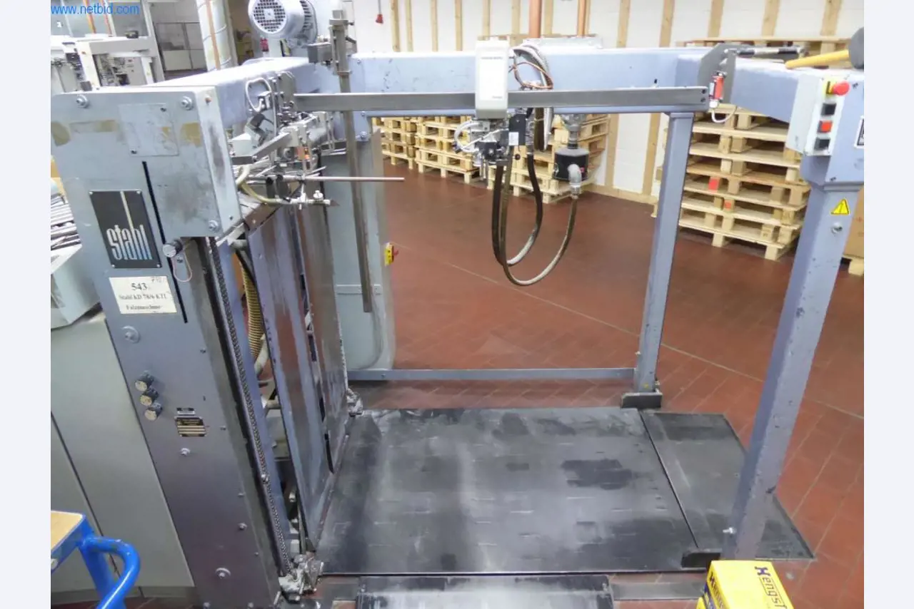 Máquinas y equipos de una imprenta-6