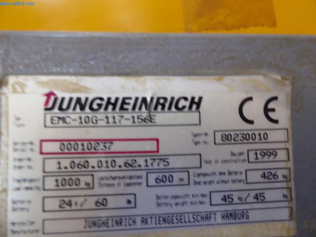 Máquinas e equipamentos numa gráfica-2