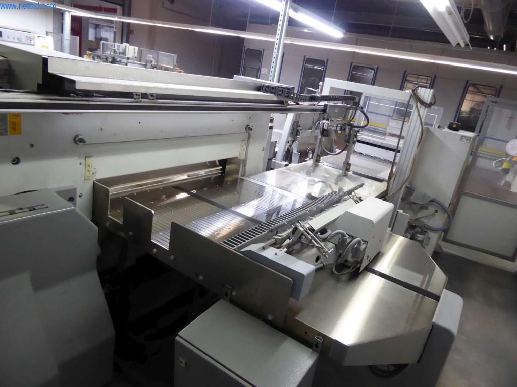 Máquinas e equipamentos numa gráfica-13