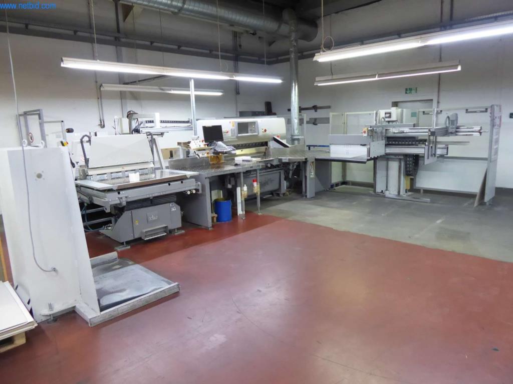 Máquinas e equipamentos numa gráfica-3