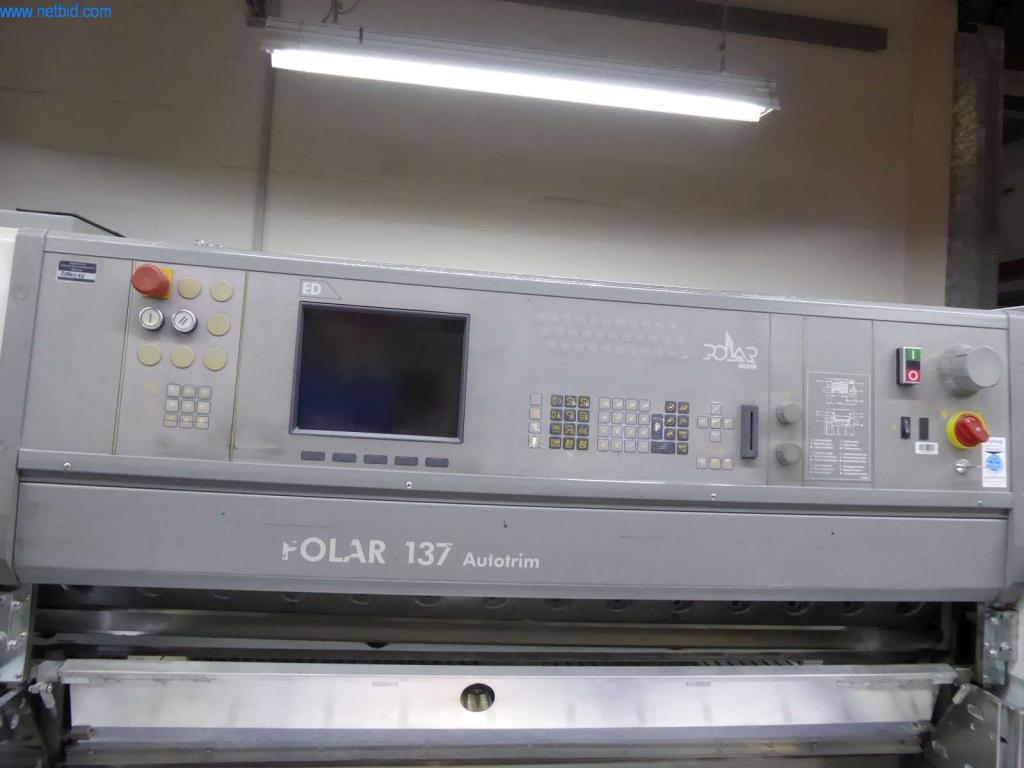 Máquinas e equipamentos numa gráfica-10