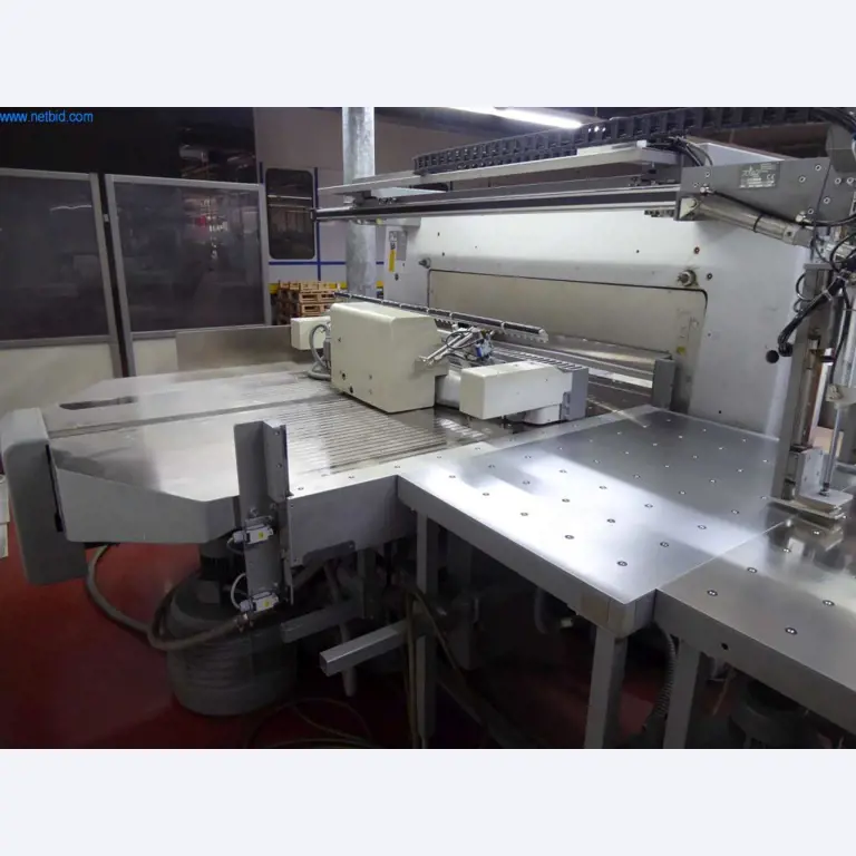 Maschinen und Ausstattung einer Druckerei-13