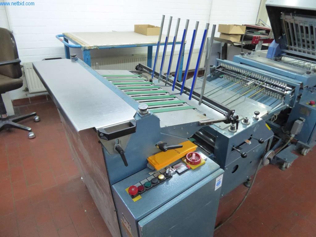 Máquinas e equipamentos numa gráfica-11