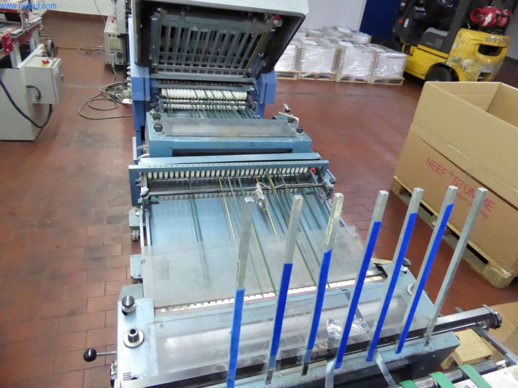 Máquinas e equipamentos numa gráfica-13