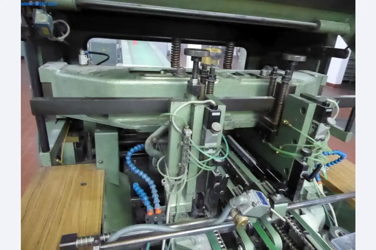 Maszyny i urządzenia w drukarni-15