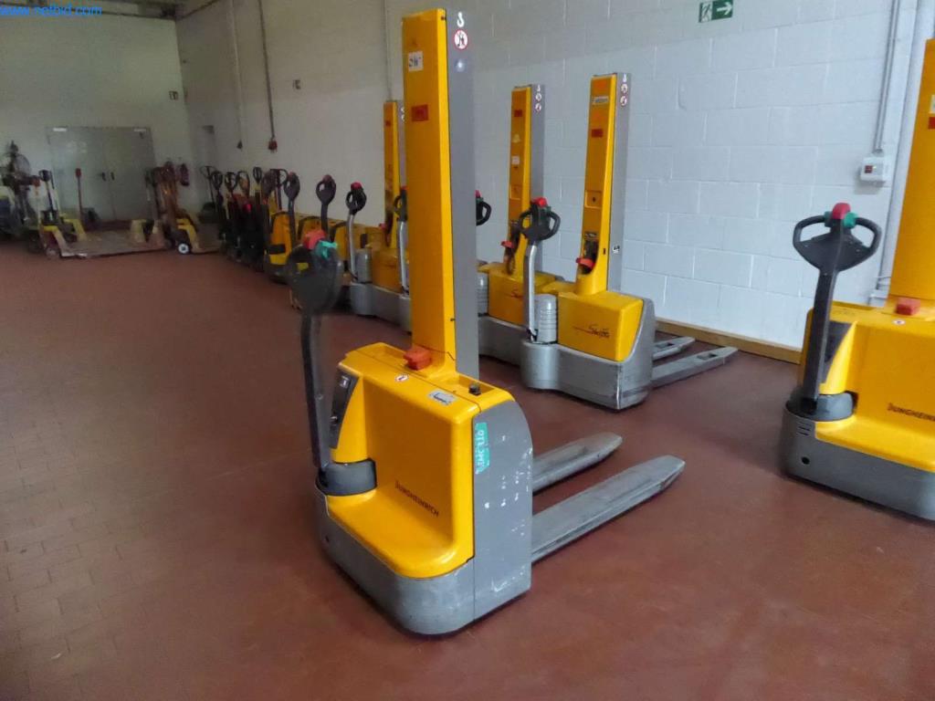 Máquinas y equipos de una imprenta-1