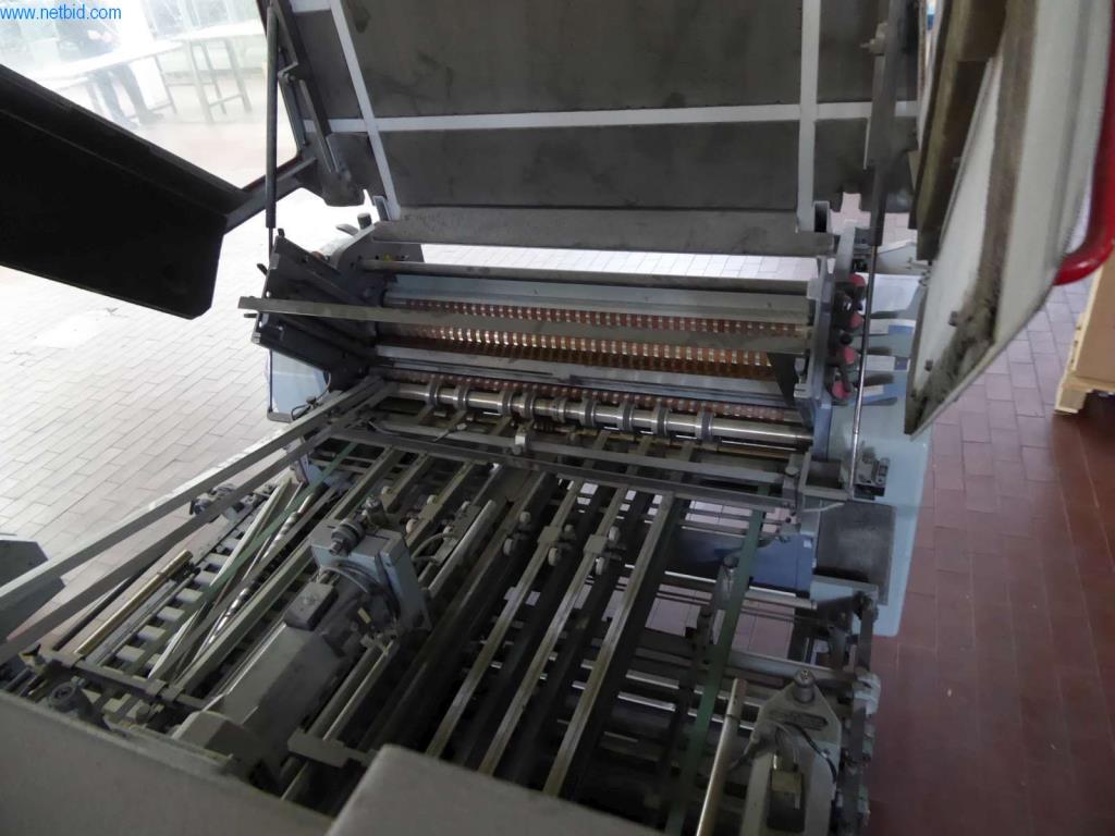 Máquinas e equipamentos numa gráfica-2