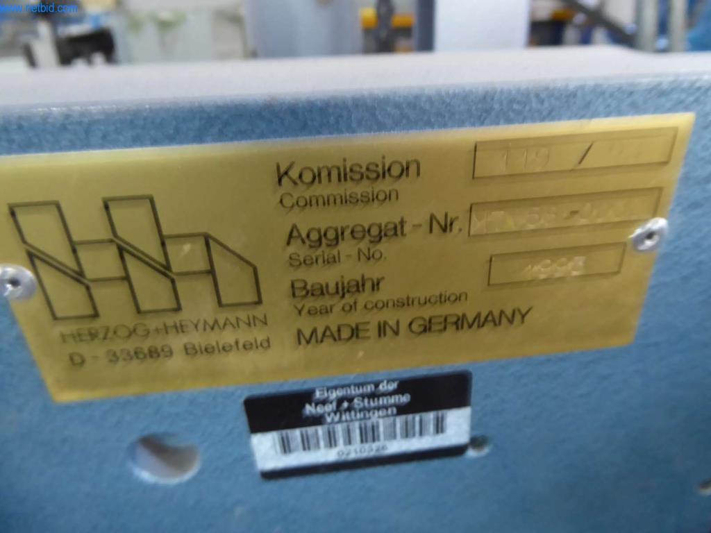 Máquinas e equipamentos numa gráfica-7