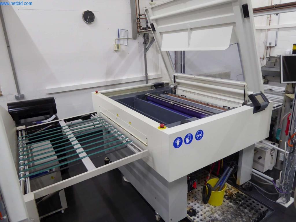 Máquinas y equipos de una imprenta-7