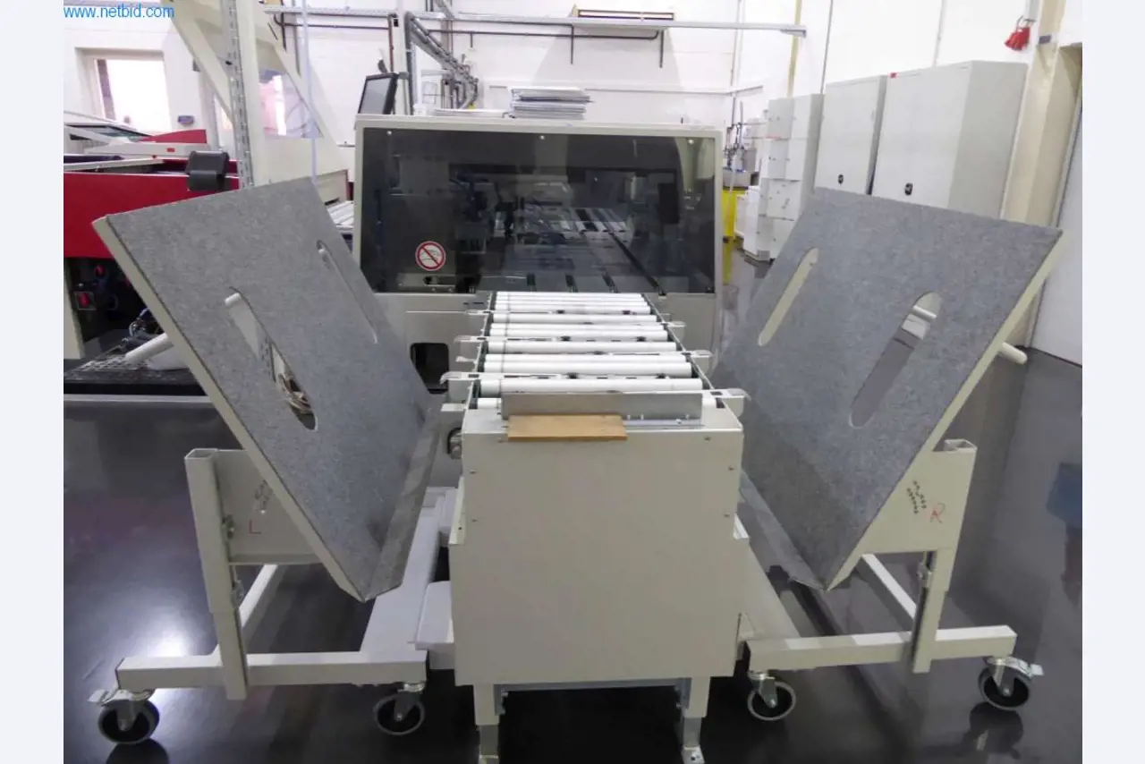 Máquinas y equipos de una imprenta-12