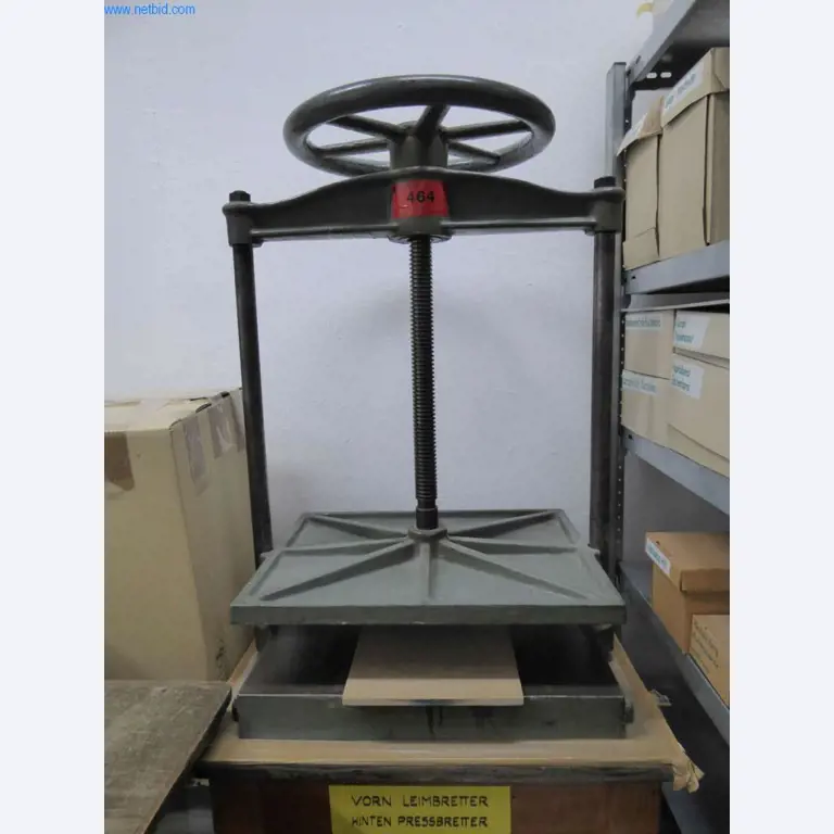 Máquinas y equipos de una imprenta-1