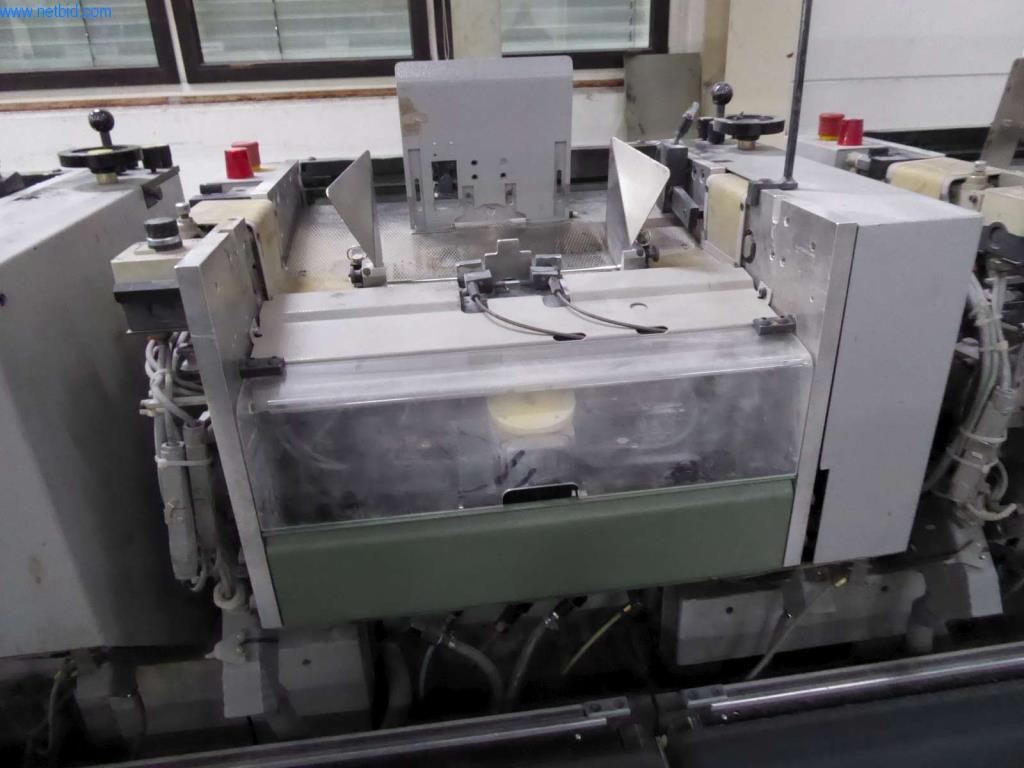 Máquinas e equipamentos numa gráfica-4