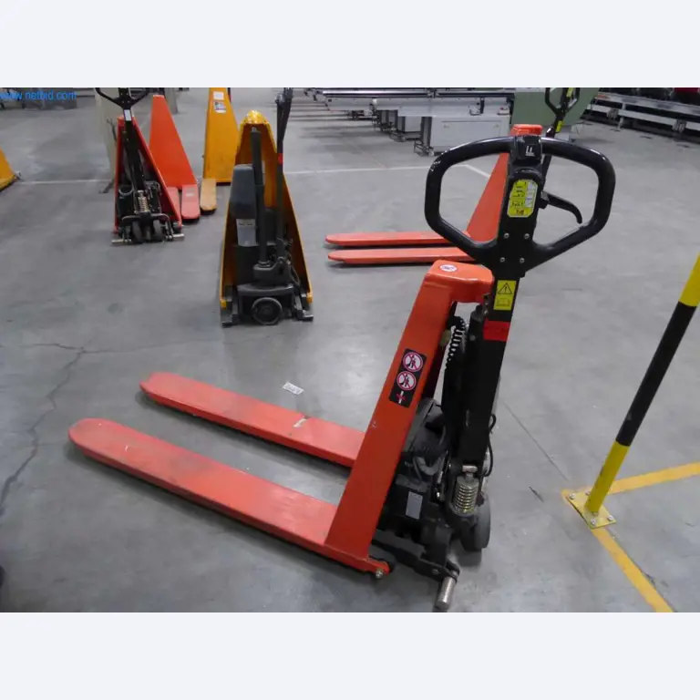 Maschinen und Ausstattung einer Druckerei-1