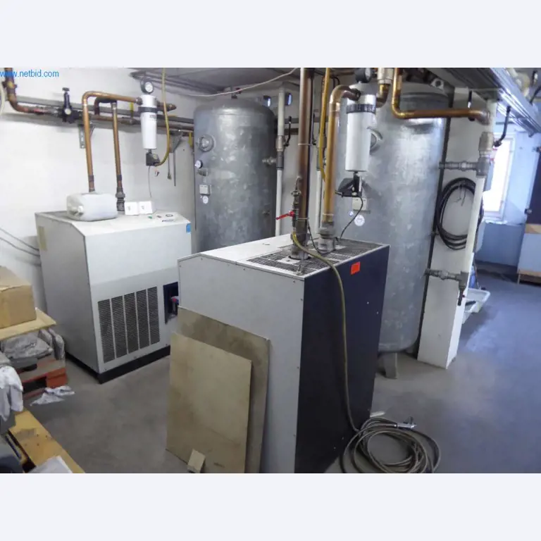 Machines et équipement d'une imprimerie-1