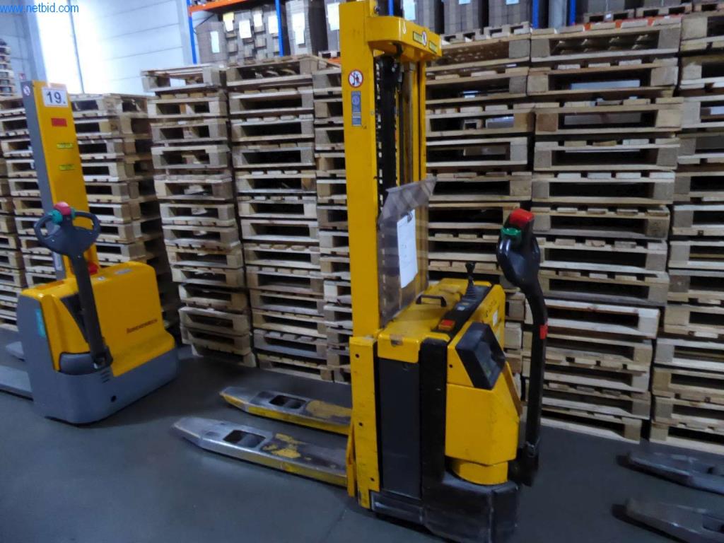 Máquinas y equipos de una imprenta-1