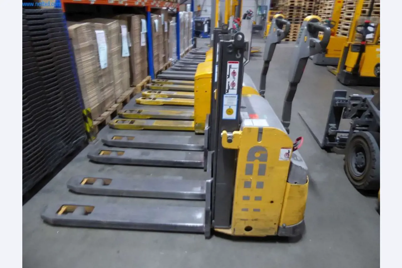 Máquinas y equipos de una imprenta-1