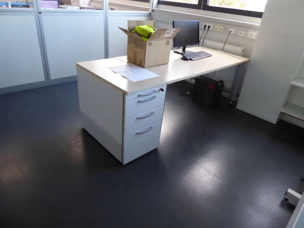 Máquinas e equipamentos numa gráfica-2