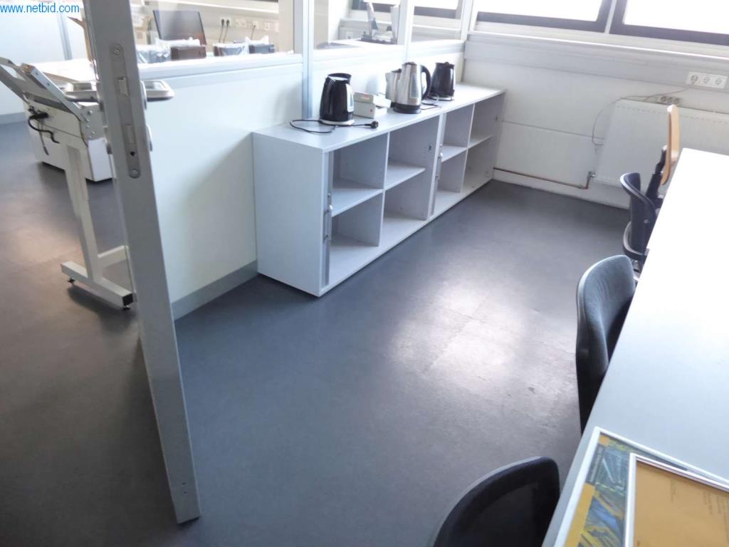 Máquinas e equipamentos numa gráfica-4