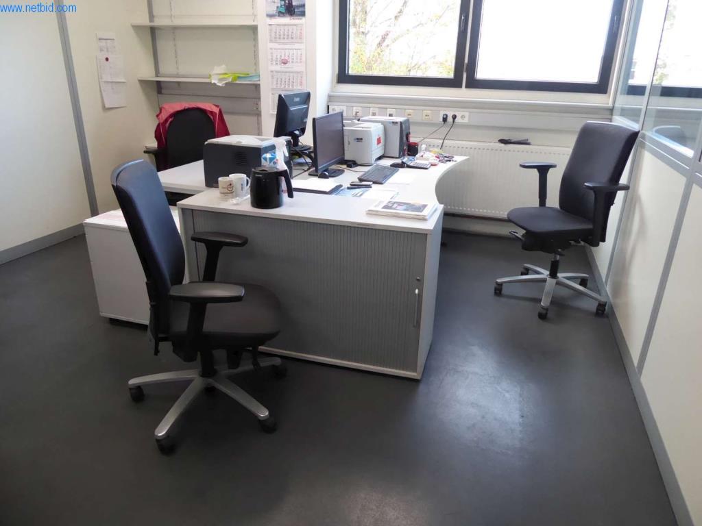 Máquinas e equipamentos numa gráfica-8