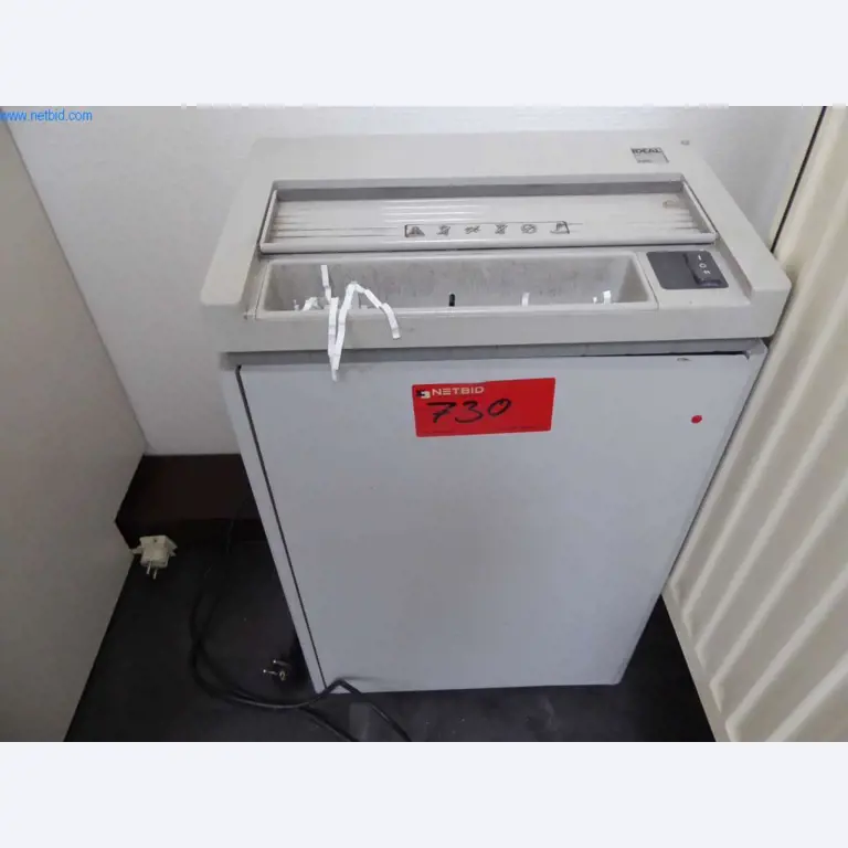 Maschinen und Ausstattung einer Druckerei-1