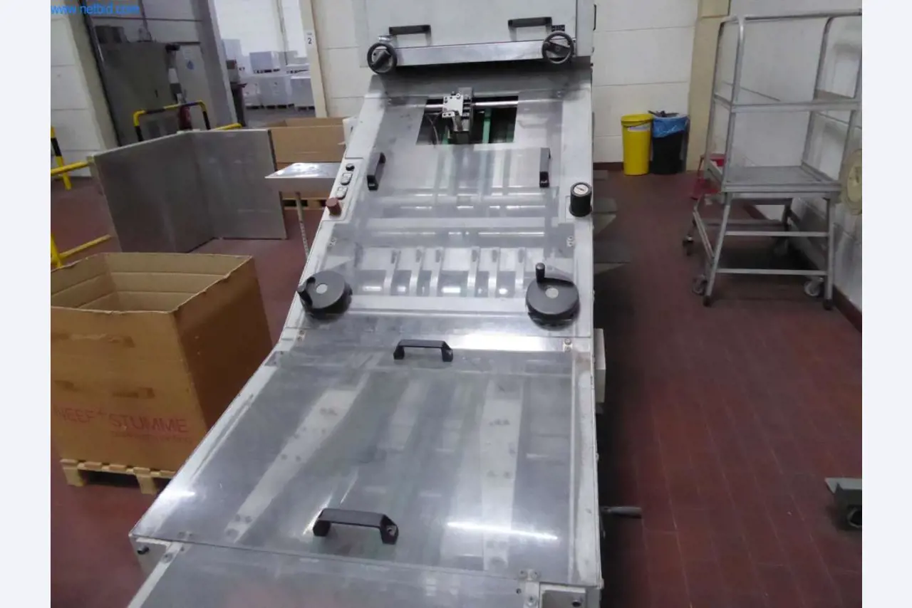 Máquinas y equipos de una imprenta-10