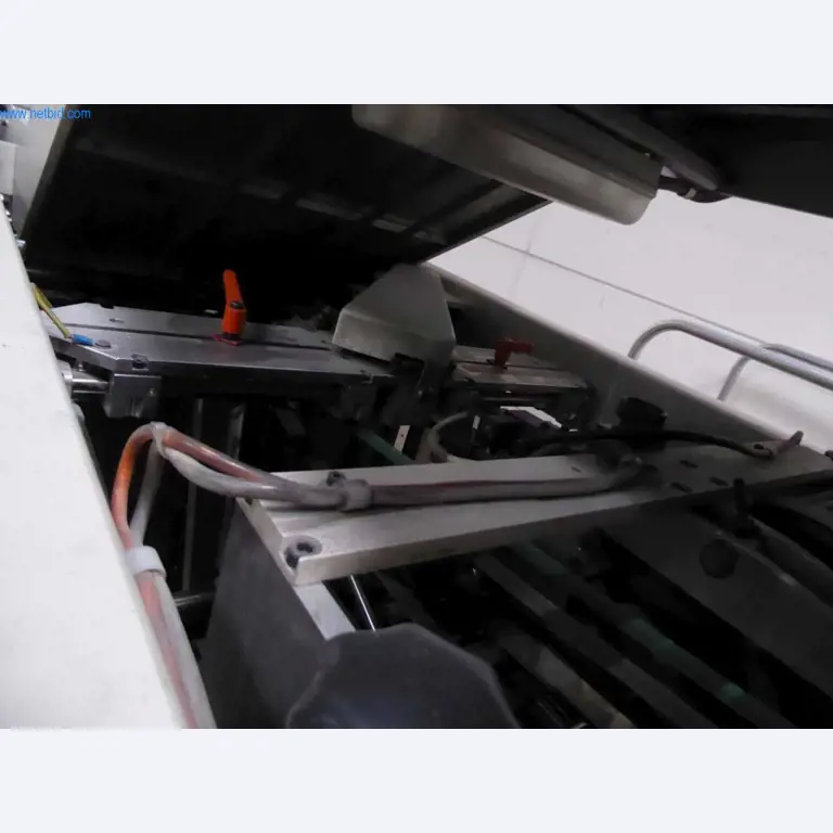 Máquinas y equipos de una imprenta-4