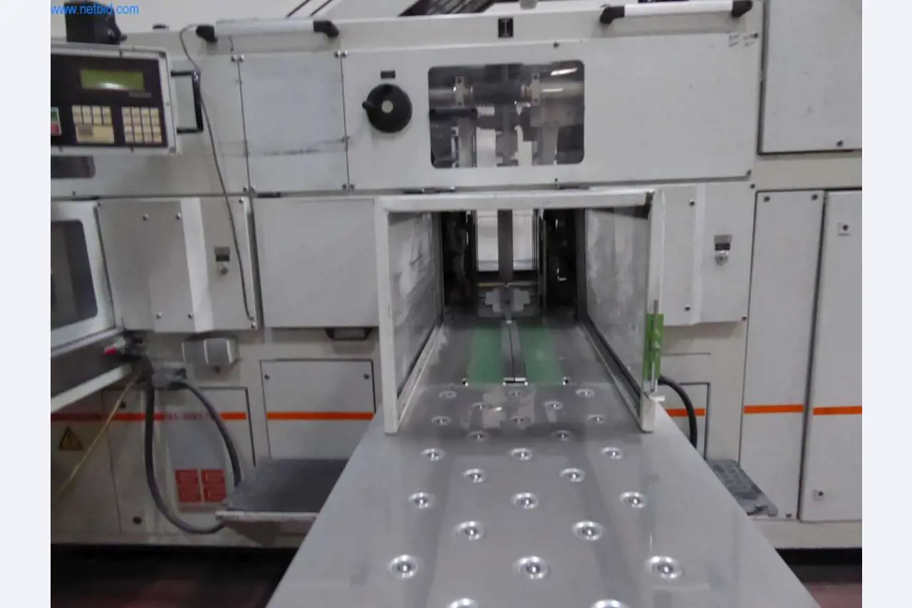 Máquinas y equipos de una imprenta-5