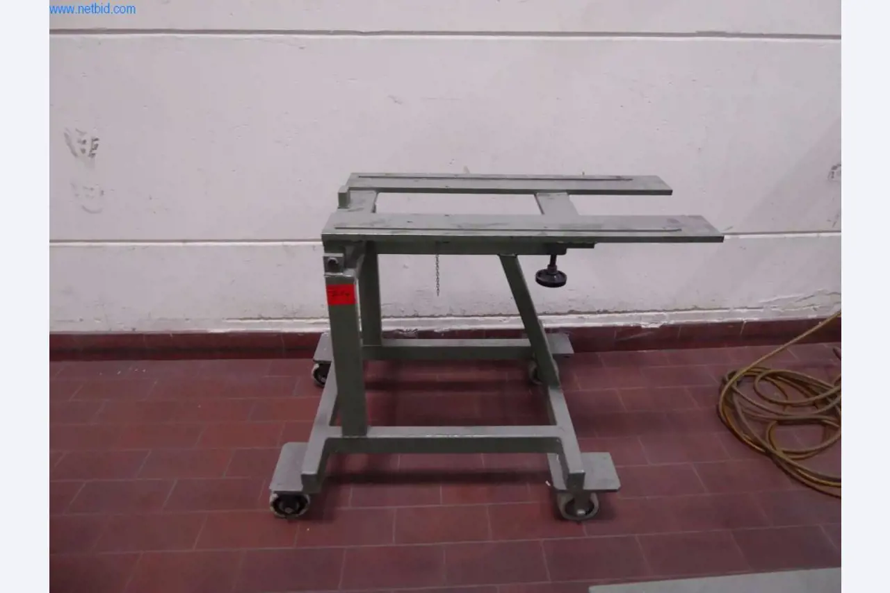 Maschinen und Ausstattung einer Druckerei-10