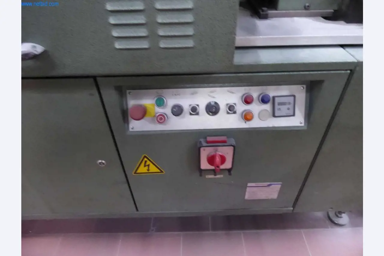 Maschinen und Ausstattung einer Druckerei-2