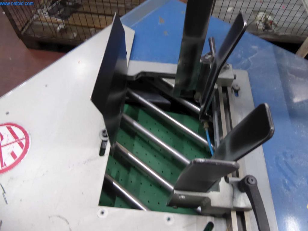 Máquinas e equipamentos numa gráfica-3