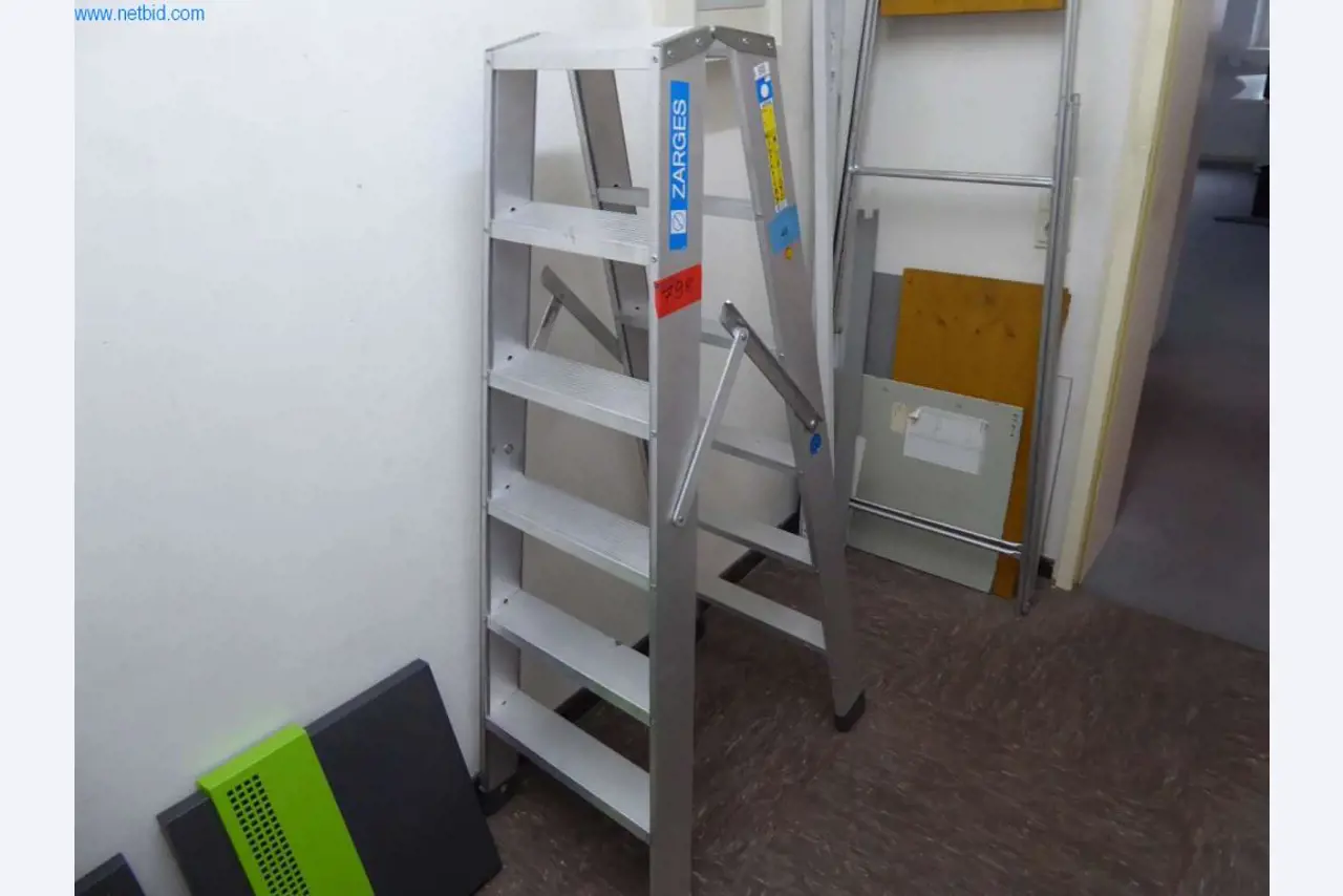 Maschinen und Ausstattung einer Druckerei-1