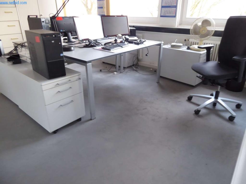 Maschinen und Ausstattung einer Druckerei-1