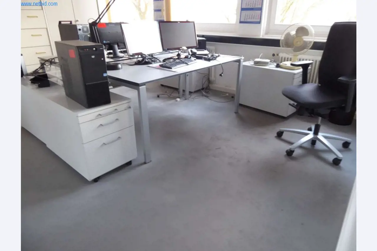 Maschinen und Ausstattung einer Druckerei-1