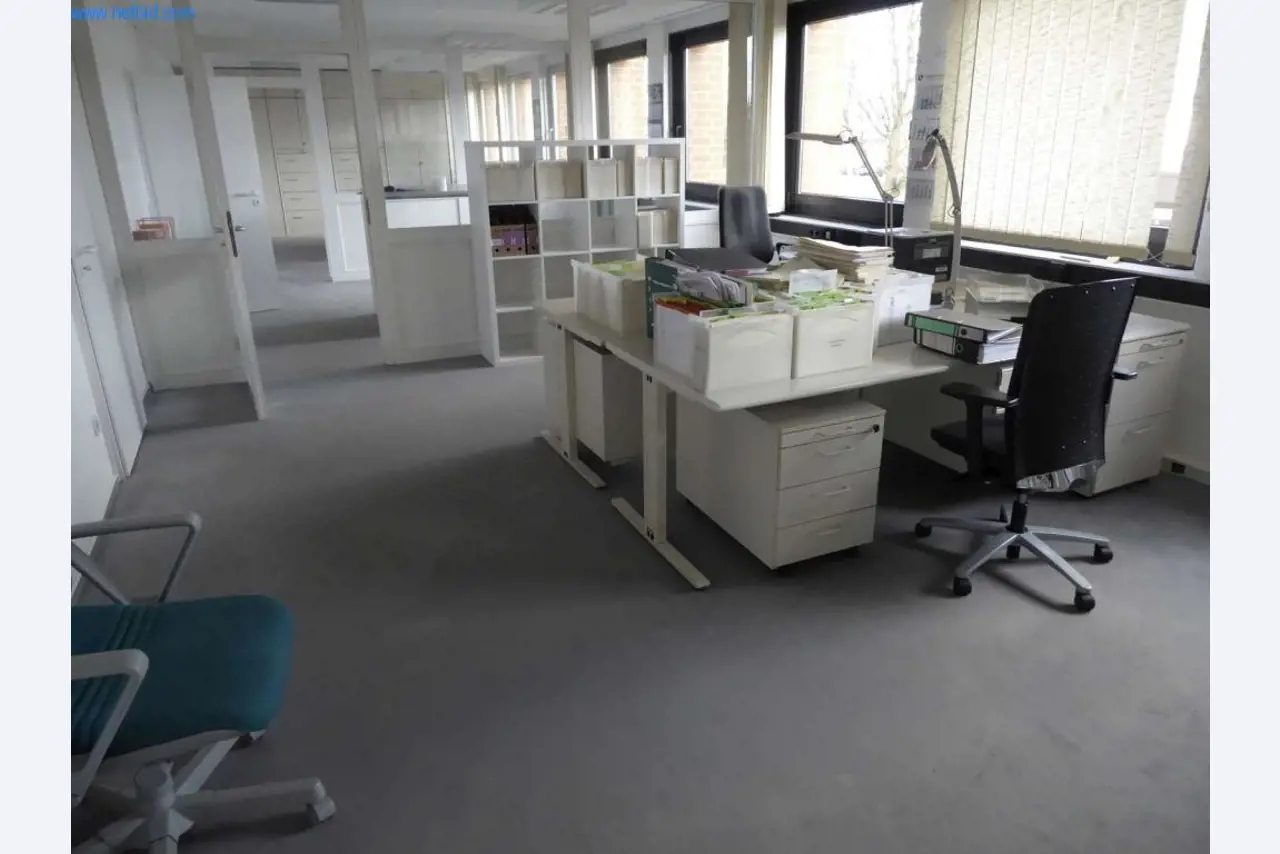 Maschinen und Ausstattung einer Druckerei-2