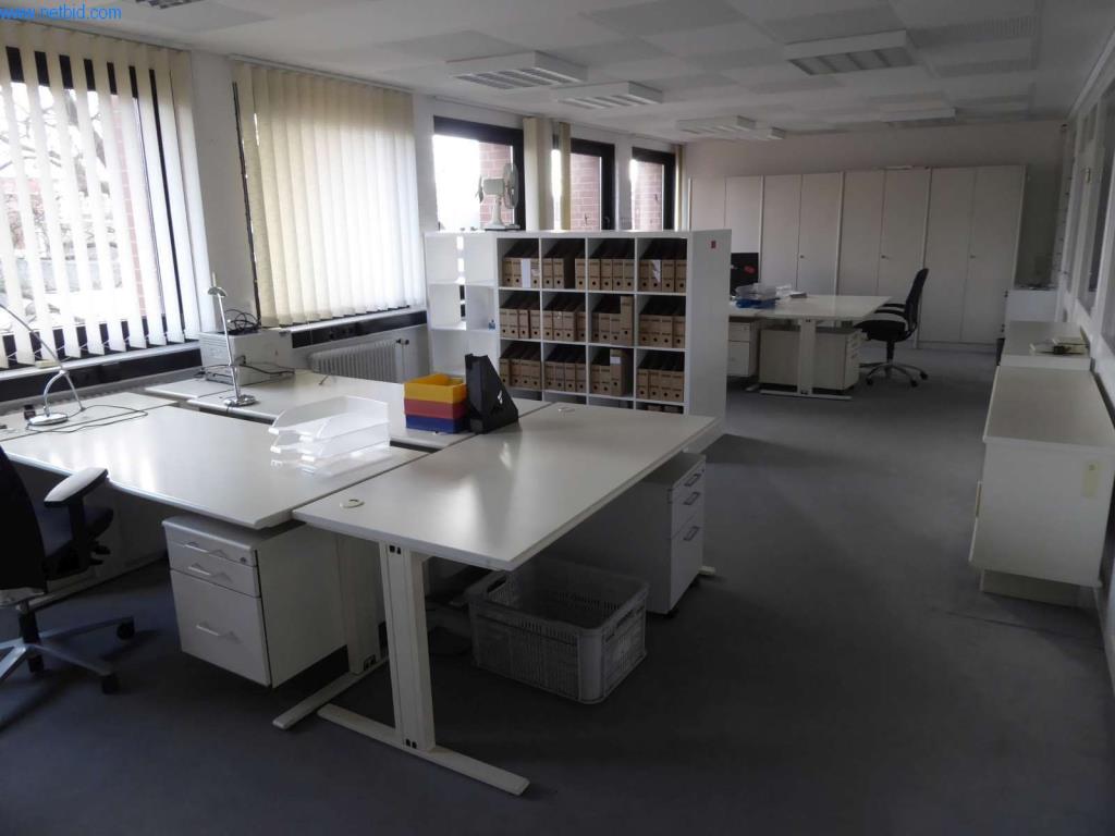 Maschinen und Ausstattung einer Druckerei-3