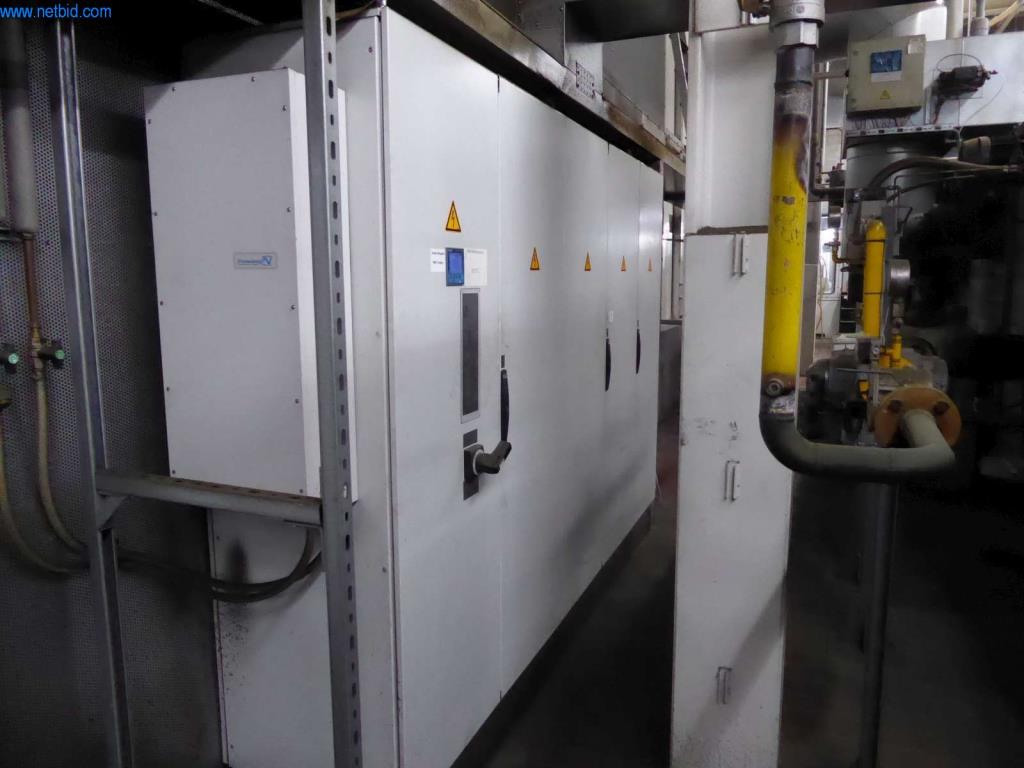 Máquinas e equipamentos numa gráfica-17