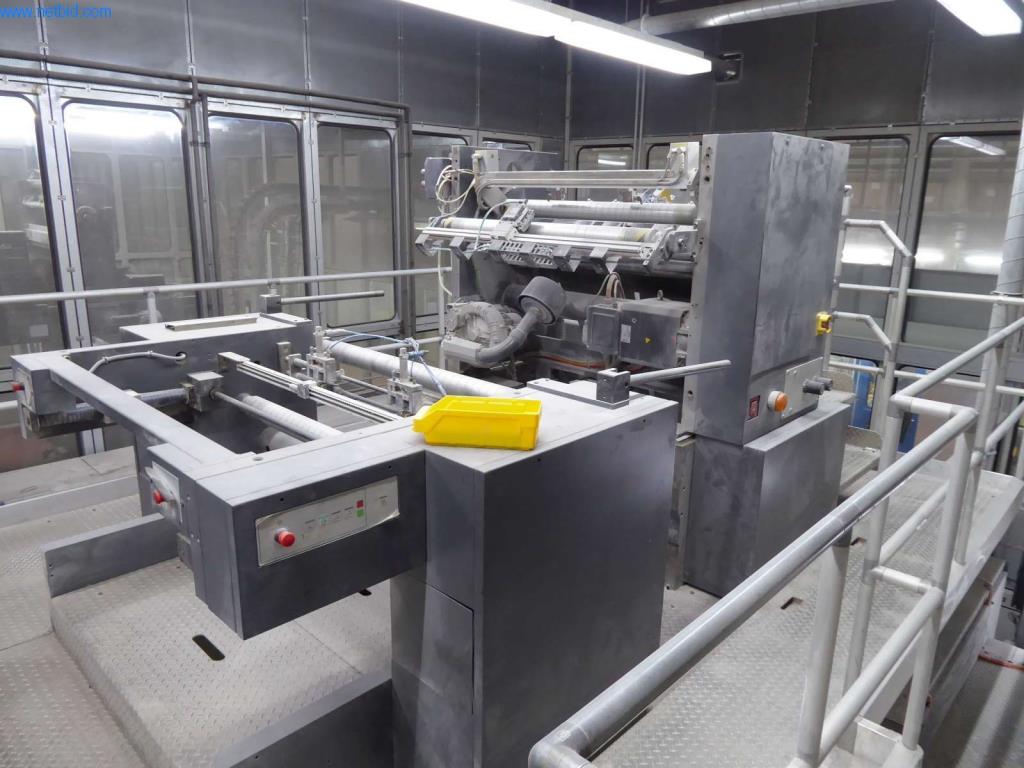 Máquinas e equipamentos numa gráfica-25