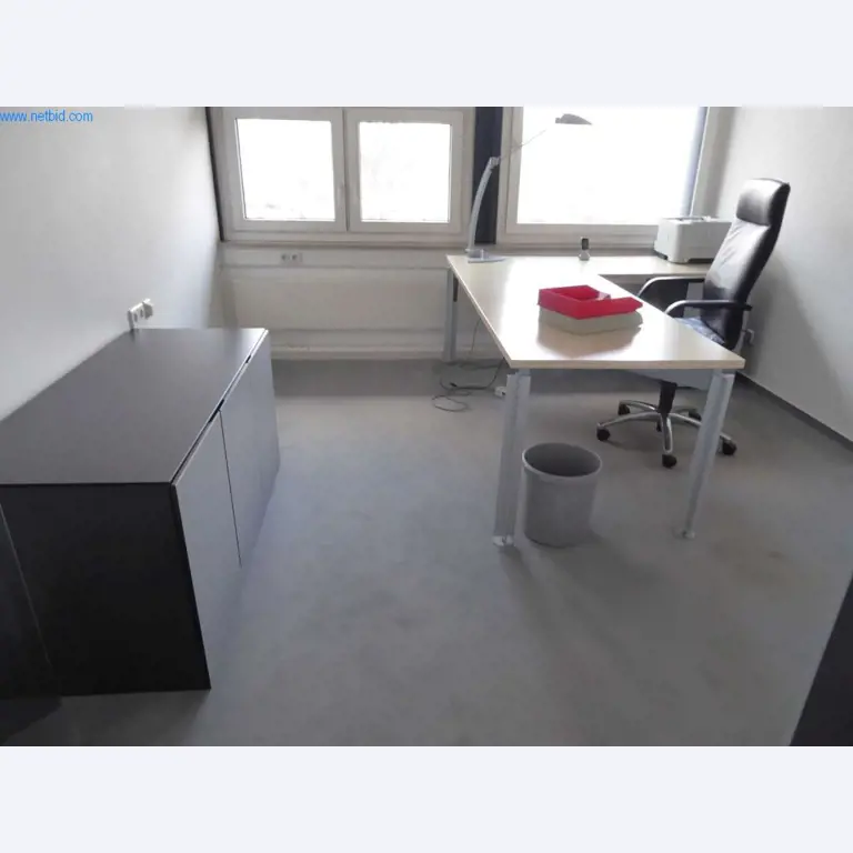 Maschinen und Ausstattung einer Druckerei-1