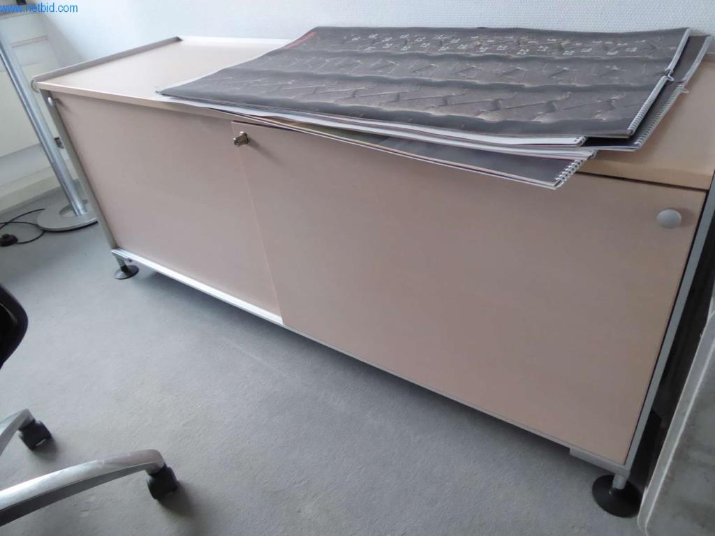 Máquinas e equipamentos numa gráfica-3