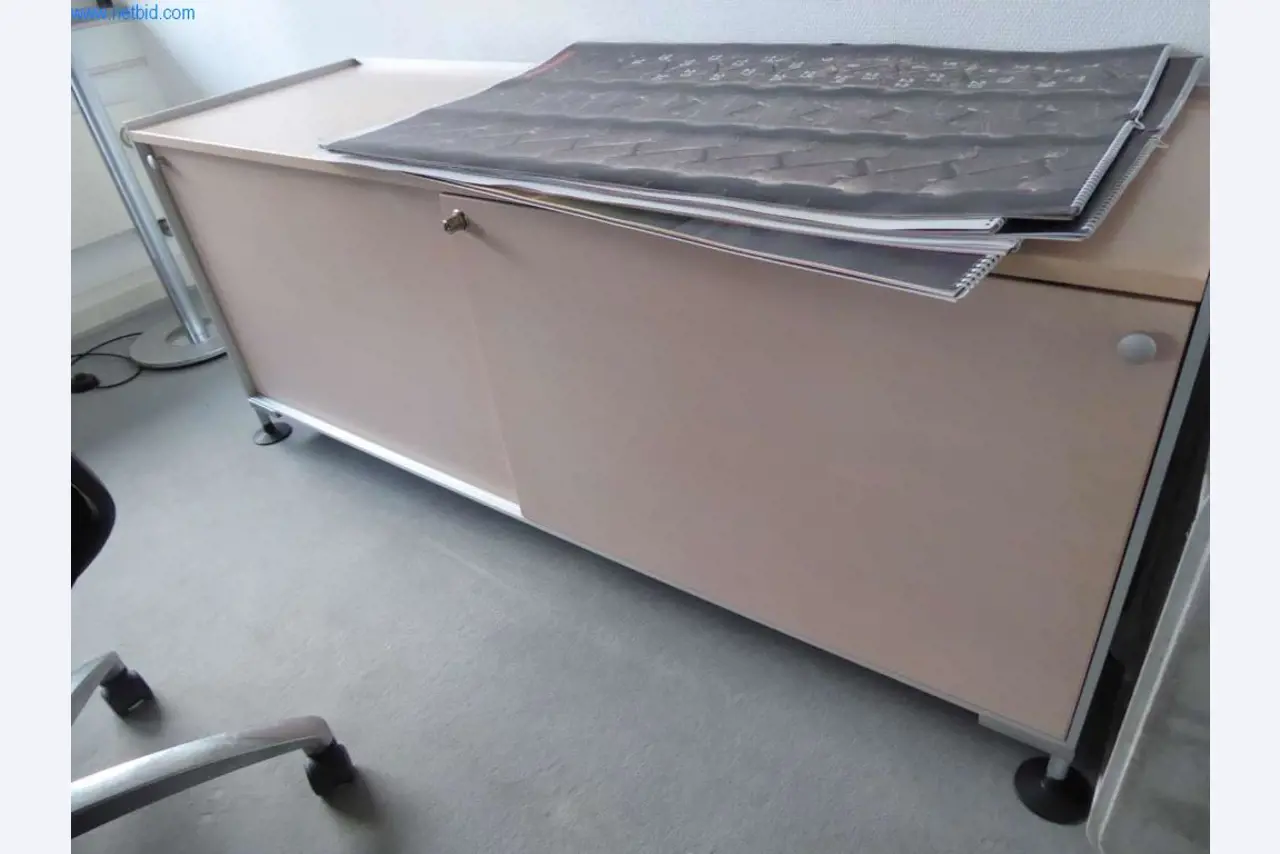 Máquinas e equipamentos numa gráfica-3