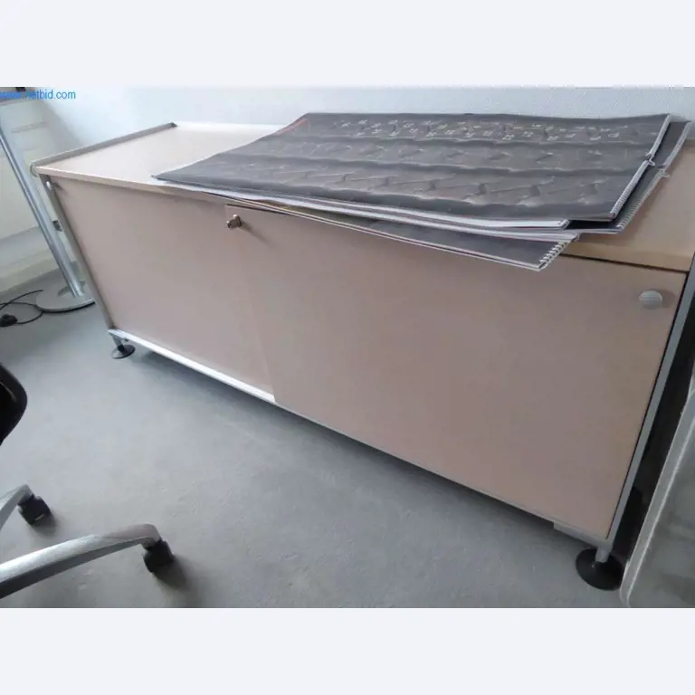 Máquinas e equipamentos numa gráfica-3