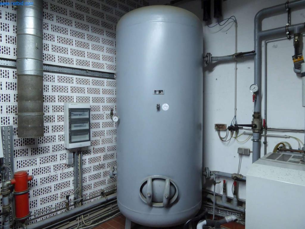 Máquinas e equipamentos numa gráfica-11