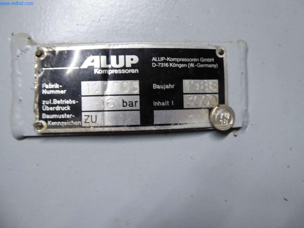 Máquinas e equipamentos numa gráfica-12