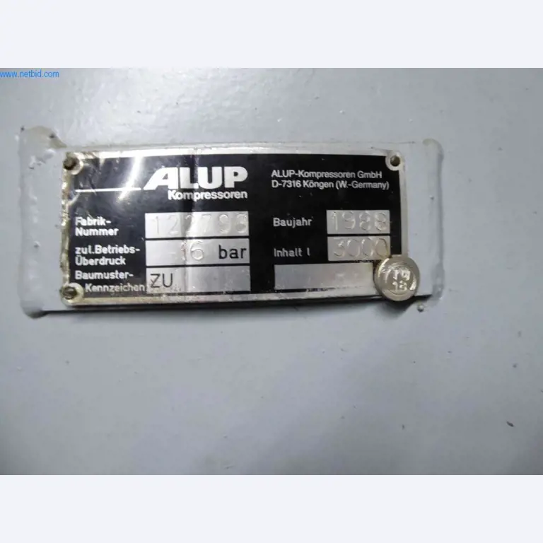 Máquinas e equipamentos numa gráfica-12